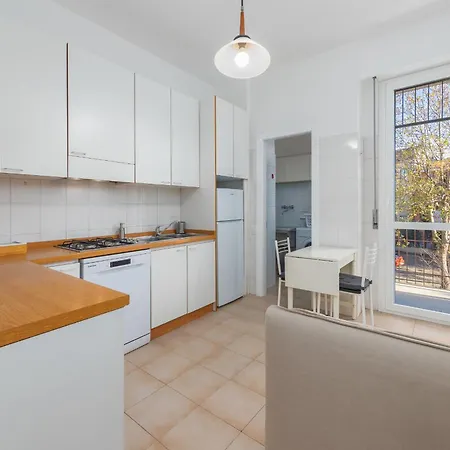 Free Private Parking - 5 Min To Metro - Access Control Guard - Quiet Milan