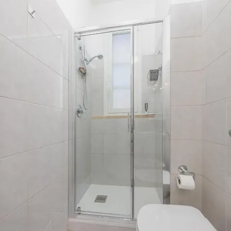 Apartment Free Private Parking - 5 Min To Metro - Access Control Guard - Quiet Milan