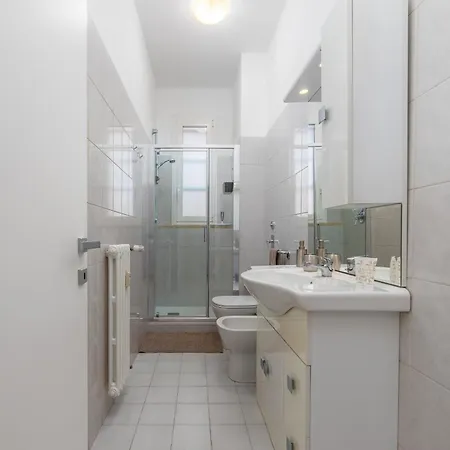 Free Private Parking - 5 Min To Metro - Access Control Guard - Quiet * Milan