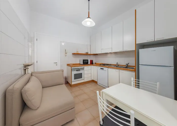 Free Private Parking - 5 Min To Metro - Access Control Guard - Quiet Apartmán Milán